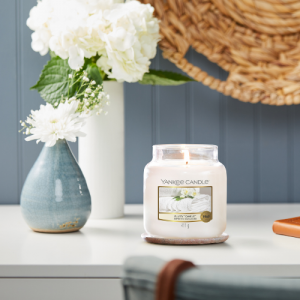 Yankee Candle Medium Jar